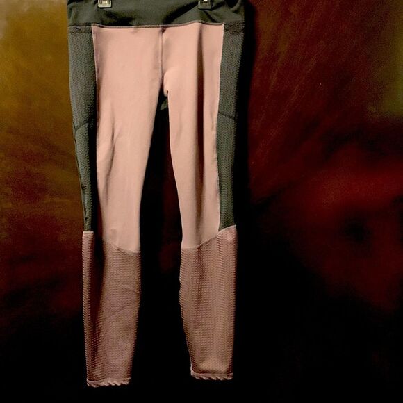 FABLETICS Power hold women’s work out leggings‎ - size L - Picture 1 of 10